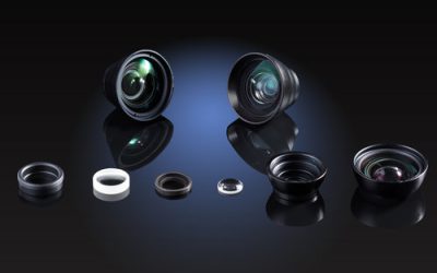 Lens attachments for smartphone cameras